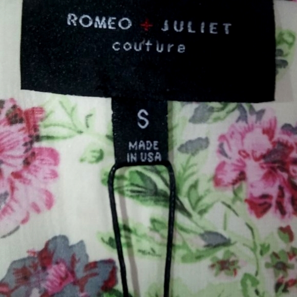 Romeo & Juliet Couture Fringe Kimono - Picture 7 of 7